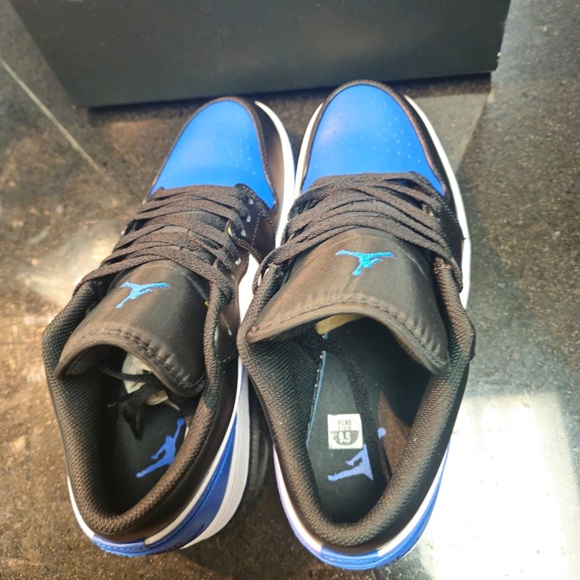 AIR JORDAN 1 RETRO LOW ROYAL TOE sz 9.5 - Picture 4 of 12